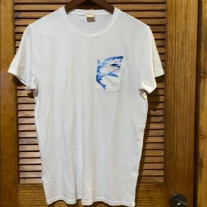Young men’s tee